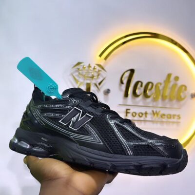 Black New Balance