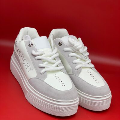 WHITE GIVENCHY SNEAKERS