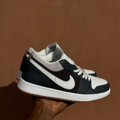 NIKE AIR JORDAN