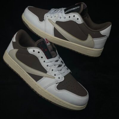 NIKE AIR JORDAN 1 X TRAVIS SCOTT LOW