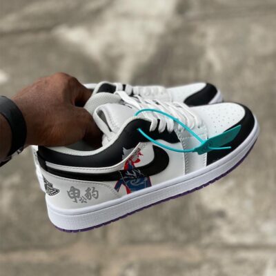 BLACK AND WHITE SB NIKE