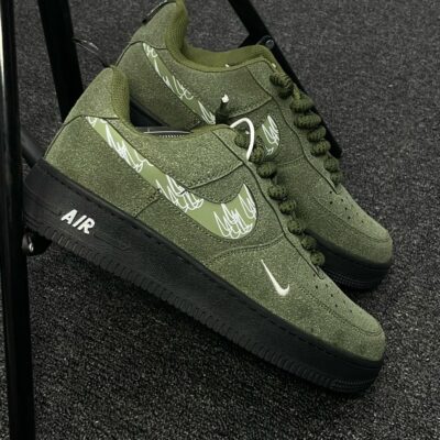 NIKE AF1